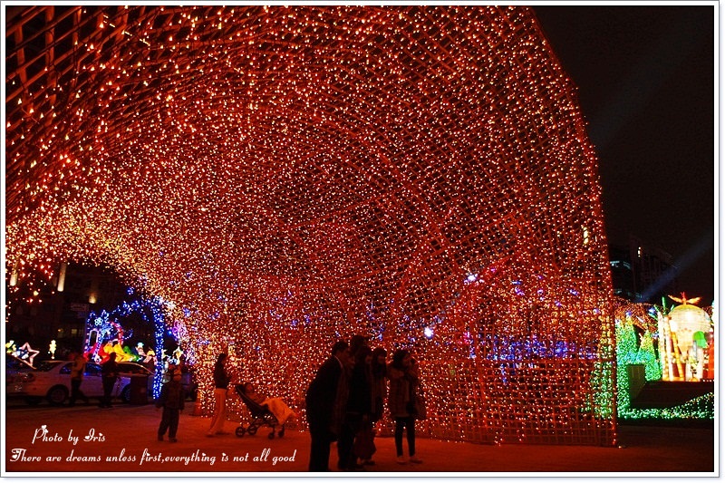 【新竹×景點】2013新竹燈會♥燈火輝煌之暖身夜拍 - 第25張圖