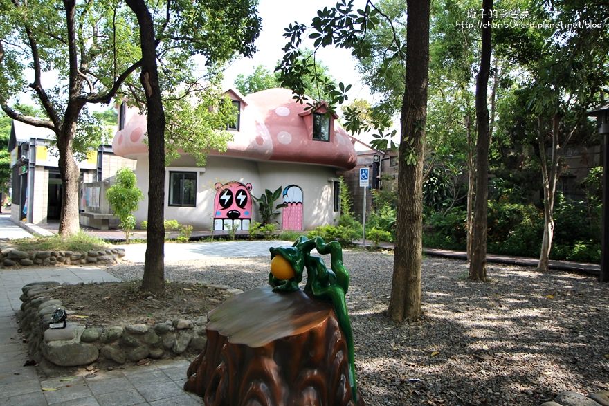 006.JPG